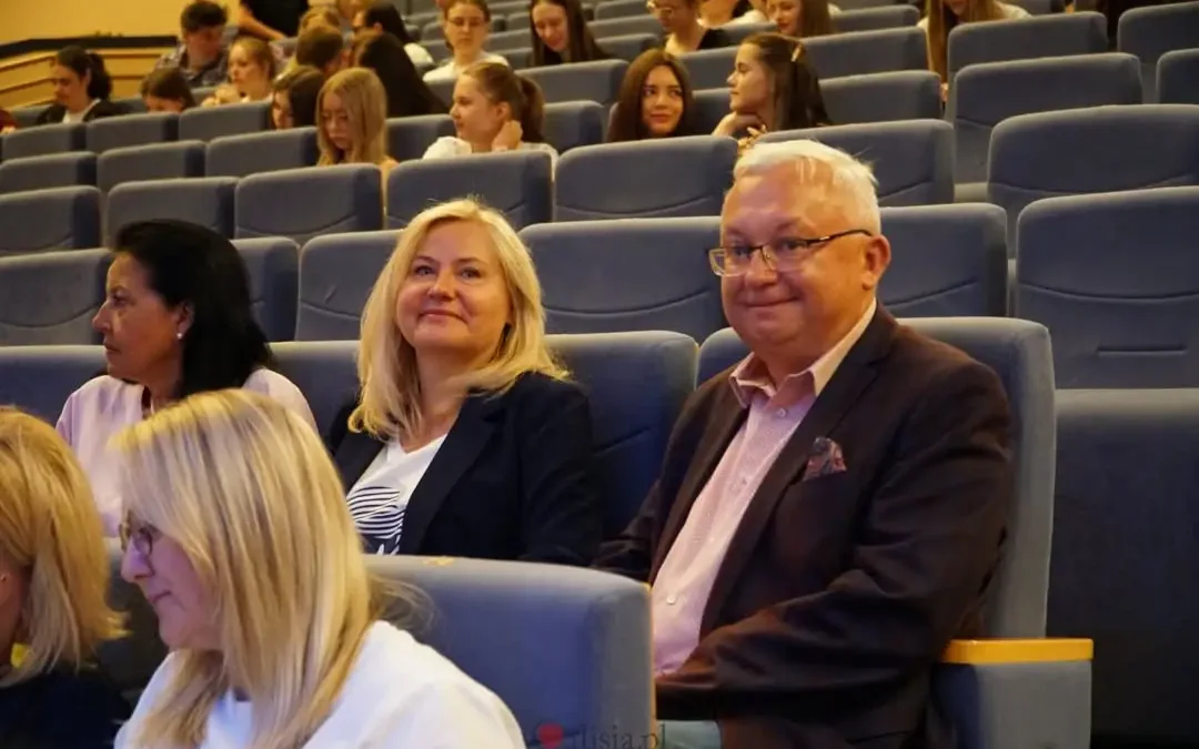 Debata o substancjach psychoaktywnych w Kaliszu – 250 uczniów wzięło udział w profilaktycznym spotkaniu