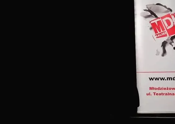 Wieczór teatralno-taneczny MDK w Kaliszu zachwycił publiczność podczas festiwalu La Strada