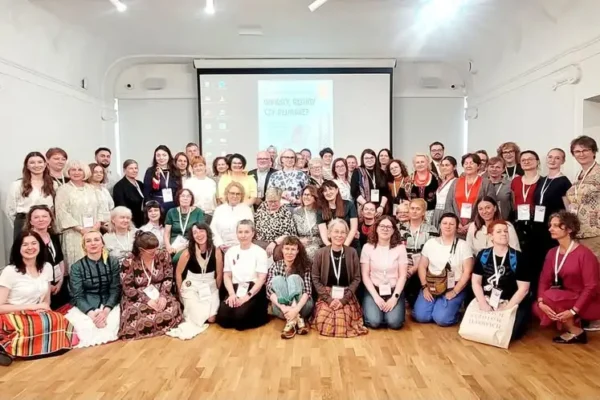 Unikaty, relikty czy relikwie? Konferencja o stroju ludowym w Poznaniu z udziałem kaliskich badaczy