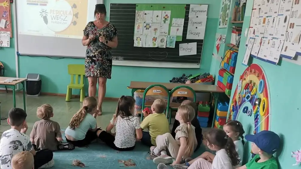Edukacja zdrowotna w Szczytnikach: walka z wszawicą i nikotyną