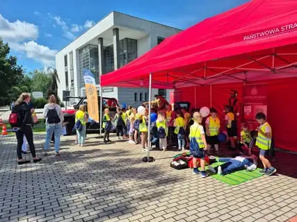 Strażacy z Kalisza edukowali na Festiwalu Nauki 2026