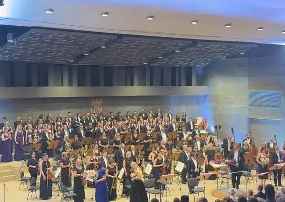 Wielki finał sezonu w Filharmonii Kaliskiej: Mozart i Beethoven zachwycili publiczność