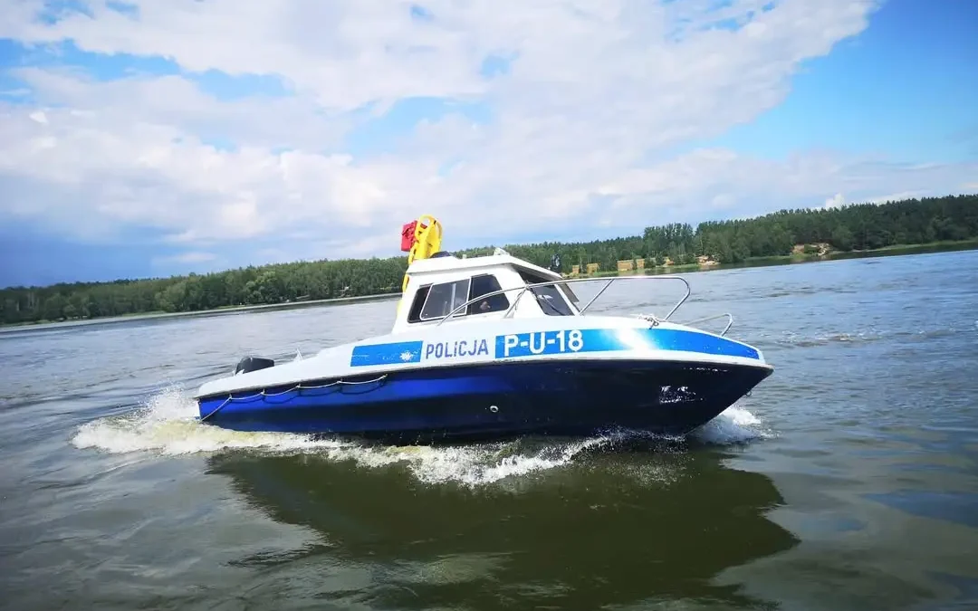 Upały zachęcają do kąpieli – policja apeluje o rozwagę nad wodą