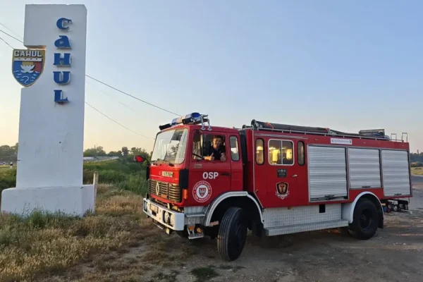 Samochód pożarniczy z OSP Strzałków dotarł do Mołdawii – nowa jednostka w Cahul