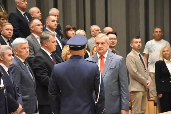 Święto kaliskiej policji: awanse i wyróżnienia dla ponad 100 funkcjonariuszy