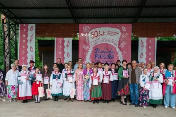 Jubileuszowa Biesiada Folkloru Ziemi Kaliskiej 2026 – sukces reprezentantów Powiatu Kaliskiego