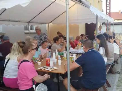 Letnia biesiada przy grillu w Ciepielewie – integracja mieszkańców