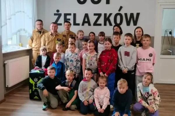 Wakacje w Bibliotece: warsztaty z OSP Żelazków