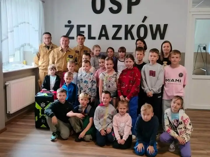 Wakacje w Bibliotece: warsztaty z OSP Żelazków