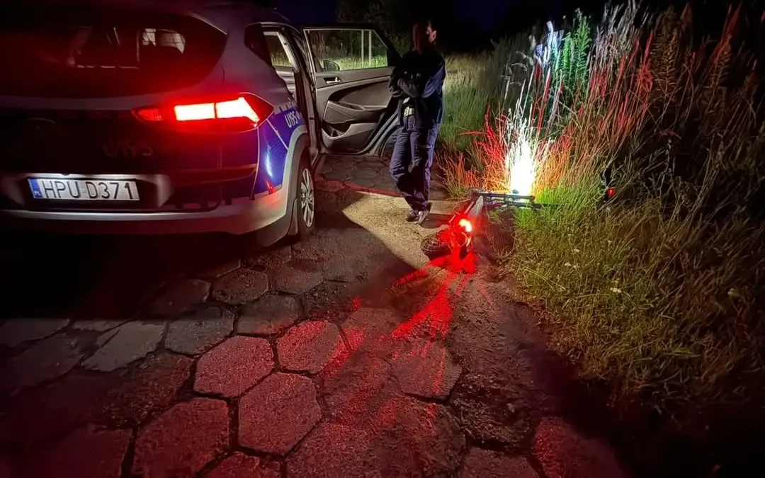 14-latek uciekał przed policją na hulajnodze elektrycznej – uderzył w radiowóz