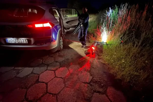 14-latek uciekał przed policją na hulajnodze elektrycznej – uderzył w radiowóz