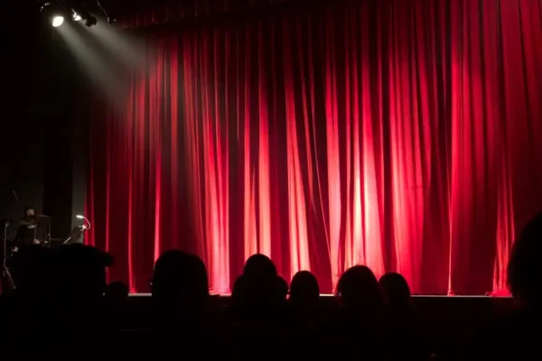Teatr w Kaliszu podsumowuje sezon 2025/2026 – 256 spektakli i 41 tysięcy widzów