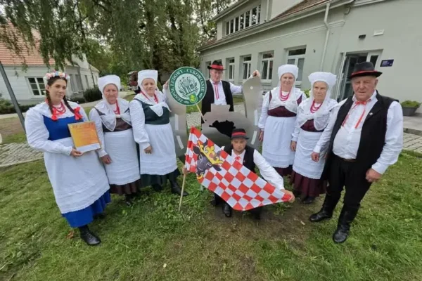 Cekowianie zachwycili na ogólnopolskim festiwalu muzyki ludowej w Leszczynku