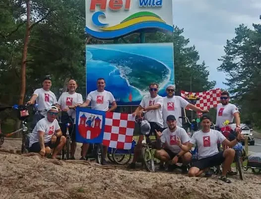 Rowerzyści z grupy Wigry Składaki Dobre Chłopaki na ostatnim etapie wyprawy dla Zoi – dotarli do Sopotu