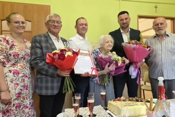 102. urodziny Stefanii Jamrozińskiej w DPS w Liskowie