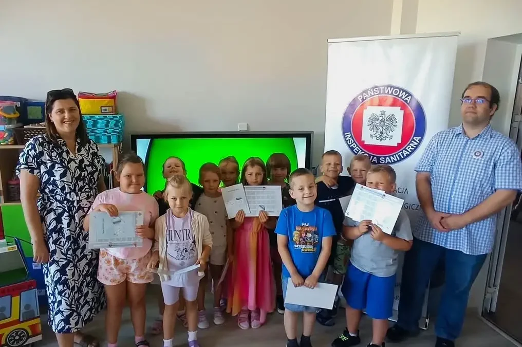 Letnia Akademia Sanepidu: edukacja zdrowotna dla dzieci w Koźminku i Brzezinach