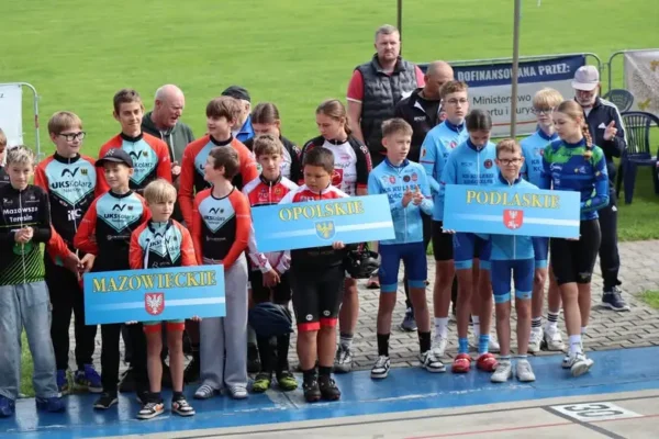 Mistrzostwa Polski Szkół Podstawowych w kolarstwie torowym w Kaliszu – ulewa nie przeszkodziła