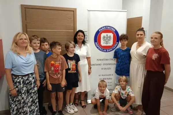 Letnia Akademia Sanepidu: edukacja zdrowotna dla dzieci w Kaliszu