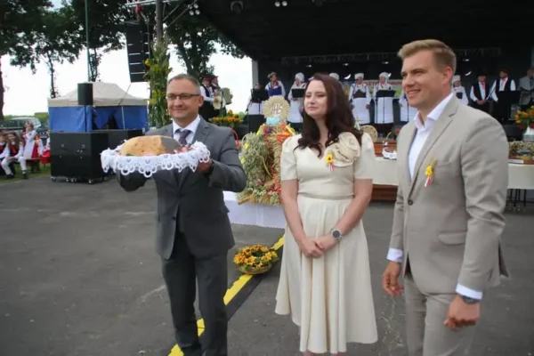 Dożynki w Cekowie-Kolonii: Święto Plonów w Kamieniu z gwiazdą wieczoru