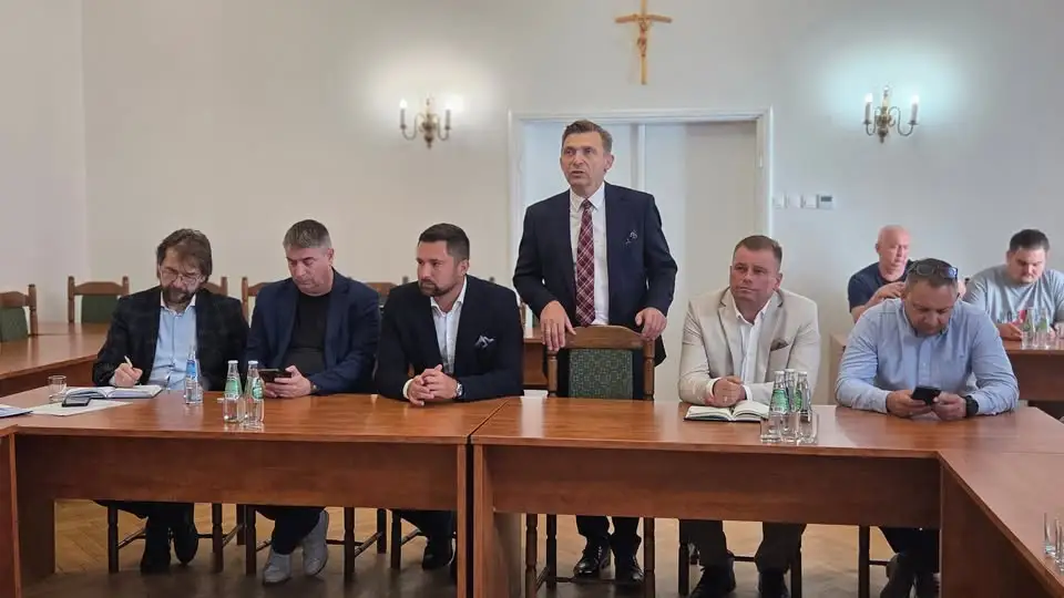 Powiat Kaliski: Współpraca samorządów i nowe inwestycje w ścieżki rowerowe