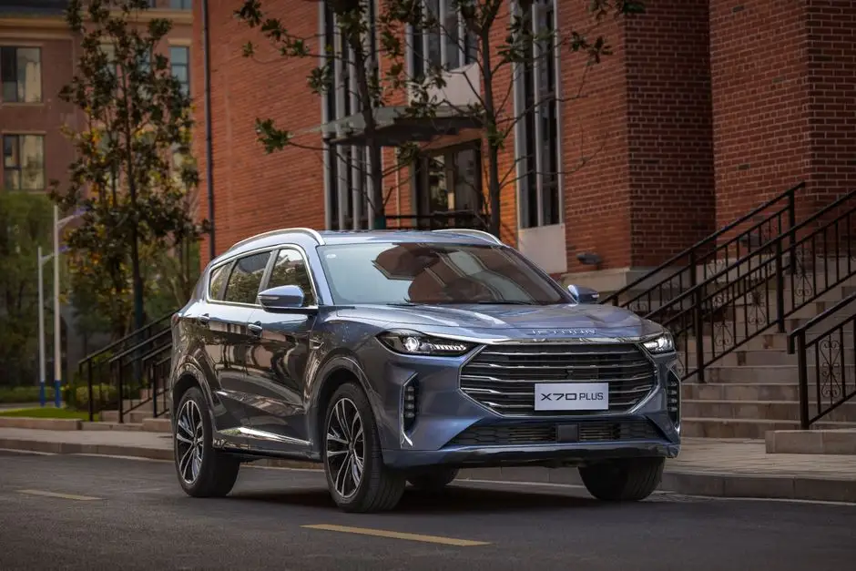 Jetour X70 PLUS – rodzinny SUV, który zaskakuje? Testujemy w nowym odcinku