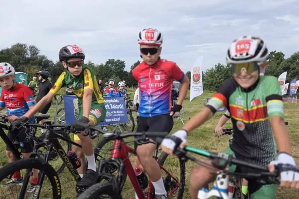 IV Memoriał MTB im. Bronka Krakusa w Nędzerzewie i Tłokini – ponad 200 młodych kolarzy na starcie