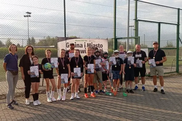 Aktywny Orlik 2026 w Stawiszynie: siatkówka, koszykówka i unihokej na sportowo