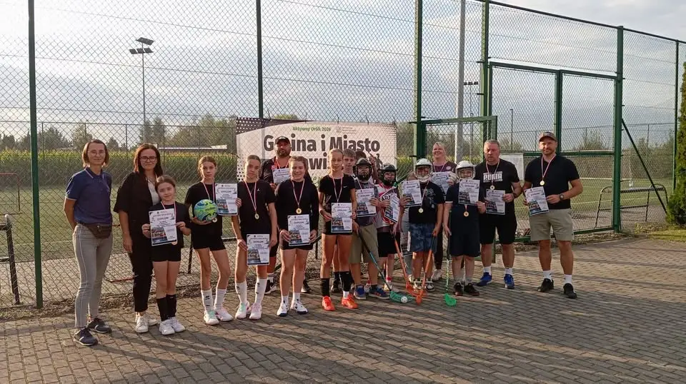 Aktywny Orlik 2026 w Stawiszynie: siatkówka, koszykówka i unihokej na sportowo