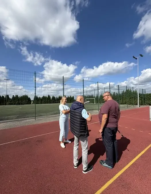 Lisków: modernizacja Orlika i placu zabaw wchodzi w kolejną fazę