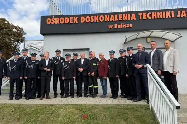 OSP Lisków wzbogaciła się o sprzęt do zabezpieczania miejsc wypadków