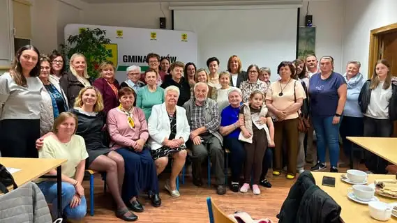 Lisków uczcił Aleksandrę Czelustę – hafciarkę czepców kaliskich i laureatkę nagrody Kolberga