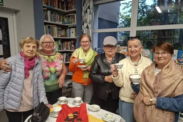Klub Porcelanowej Filiżanki w Kaliszu: rozmowy o „Lalce” i Marii Konopnickiej