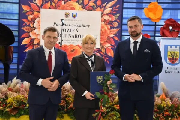 Powiatowo-Gminny Dzień Edukacji Narodowej w Koźminku – otwarcie wyremontowanej szkoły i nagrody dla nauczycieli