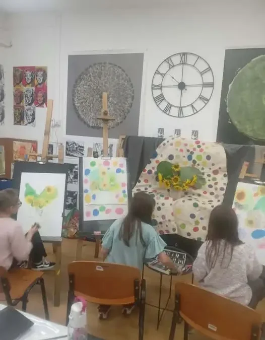 Młodzieżowy Dom Kultury w Kaliszu: plastyczne wyzwania w pracowni Bogusławy Kowalczyk