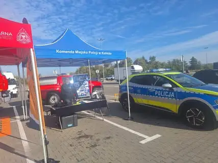 Bezpieczeństwo w kryzysie: policja w Kaliszu uczyła rodziny, jak reagować