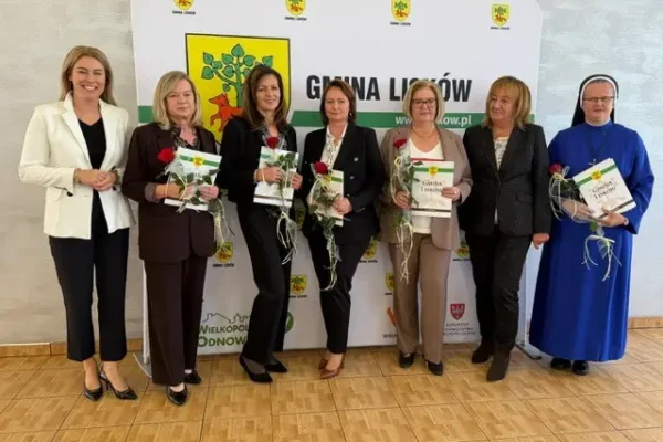 Gminny Dzień Edukacji Narodowej w Liskowie – podziękowania dla emerytowanych nauczycieli