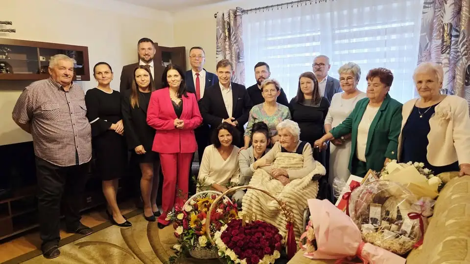 Pani Marianna Tułacz z Aleksandrii świętuje setne urodziny