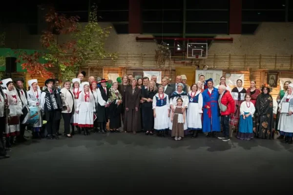 Lisków: widowisko „Nasze złote i słotne jesienie” zwieńczyło cykl o tradycjach polskiej wsi