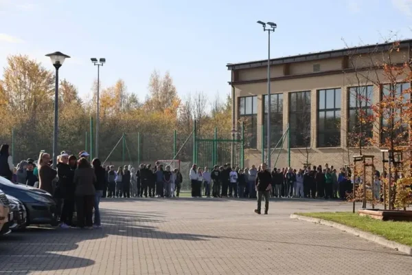 Ćwiczenia „SZKOŁA” w Kaliszu: sprawdzian procedur na wypadek zagrożenia wybuchowego
