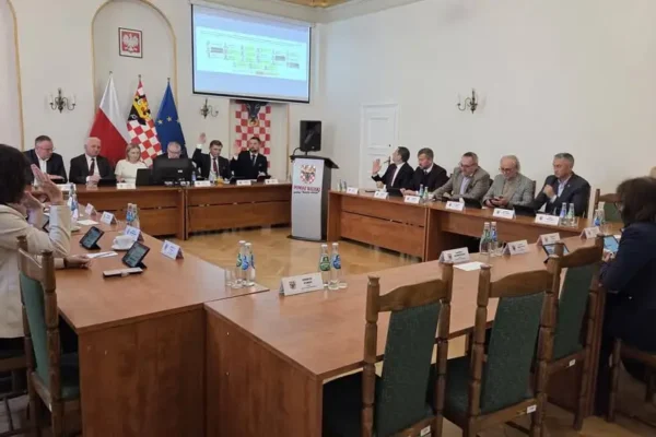 XXXI Sesja Rady Powiatu Kaliskiego: kluczowe uchwały dla mieszkańców