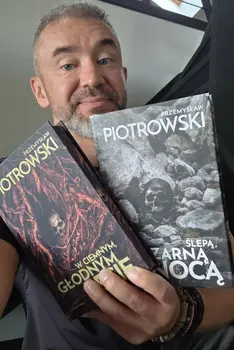 Kaliska Jesień Dreszczowców wystartowała – spotkanie z Przemysławem Piotrowskim przyciągnęło tłumy